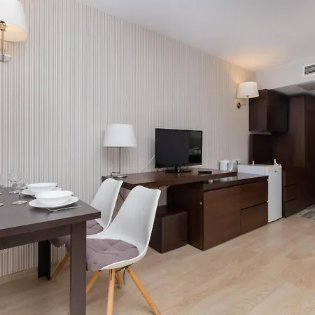 Seaside With Balcony By Renters Apartment *