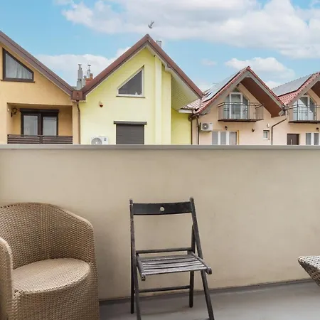 Apartment Seaside With Balcony By Renters *