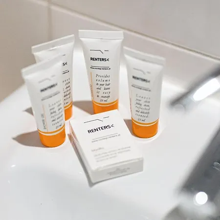 Apartment Seaside With Balcony By Renters *